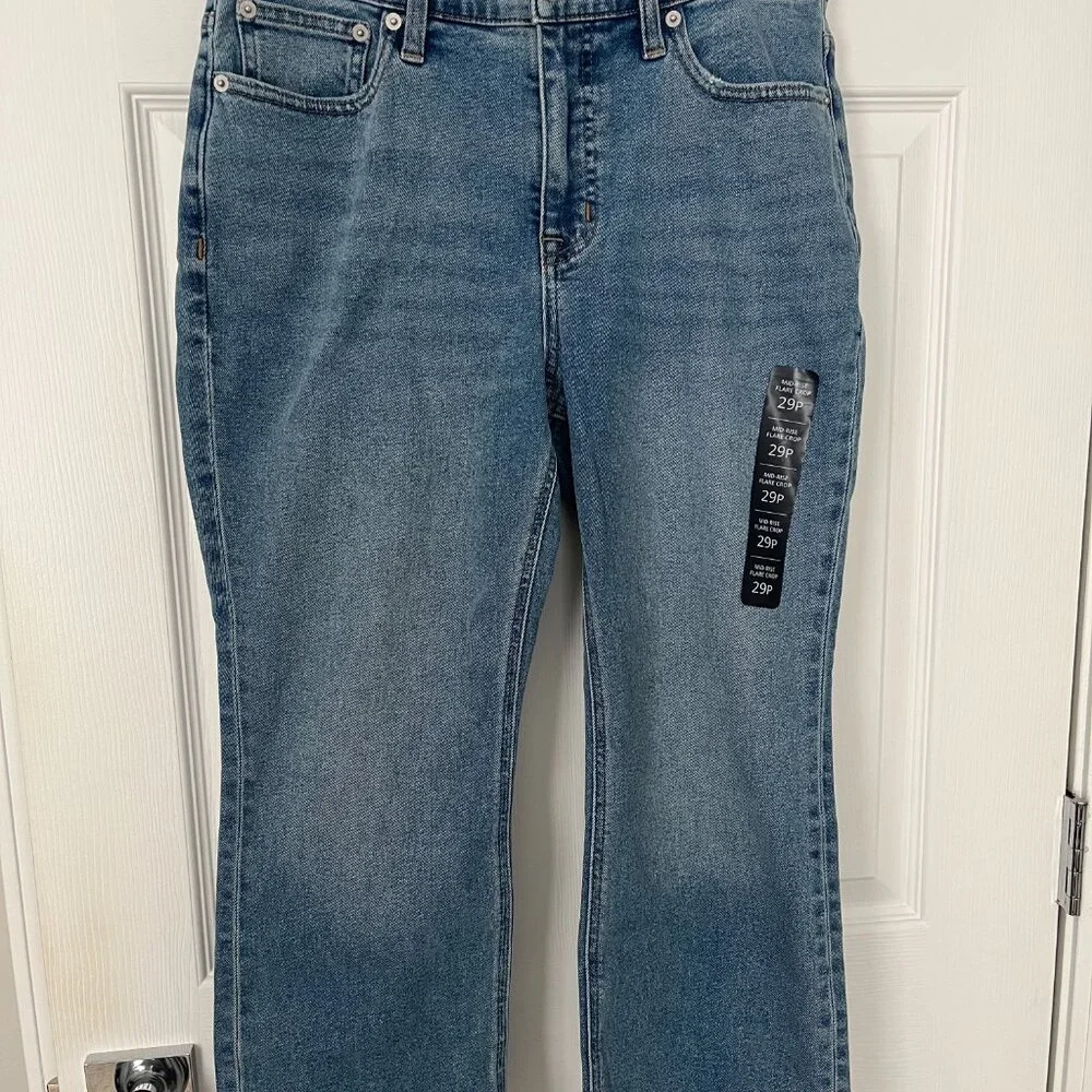 NWT: J. Crew Petite Flare Crop Jean in Signature Stretch - Misty Indigo Wash - Picture 5 of 8
